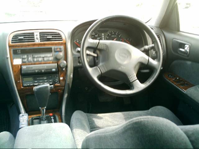 1999 Nissan Gloria
