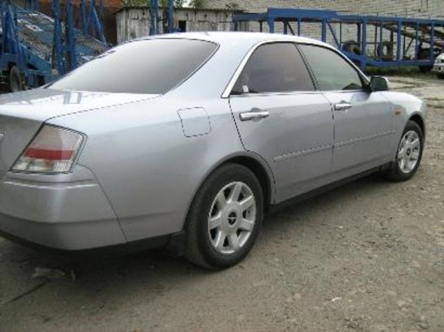 1999 Nissan Gloria
