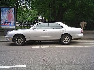 1999 Nissan Gloria Photos