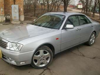 1999 Nissan Gloria Photos