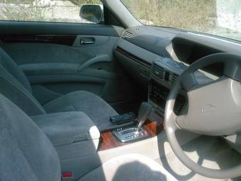 1999 Nissan Gloria Photos