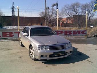 1999 Nissan Gloria Pictures