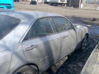 1999 Nissan Gloria Photos