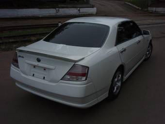 1999 Nissan Gloria Photos