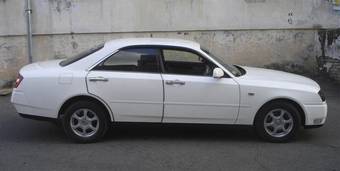 1999 Nissan Gloria Images