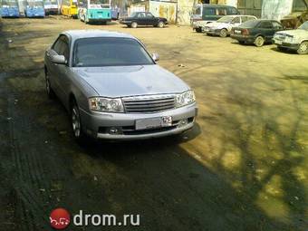 1999 Nissan Gloria Pictures