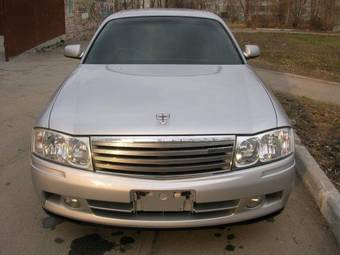 1999 Nissan Gloria Pictures