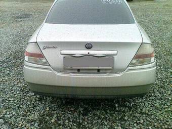 1999 Nissan Gloria Photos