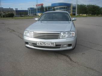 1999 Nissan Gloria Pictures