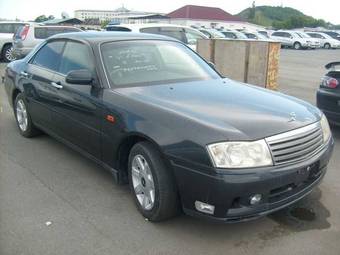 1999 Nissan Gloria Pictures