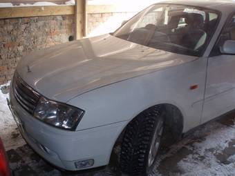 1999 Nissan Gloria Pictures