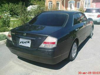 1999 Nissan Gloria Pictures