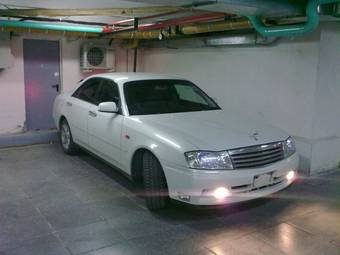 1999 Nissan Gloria Pictures