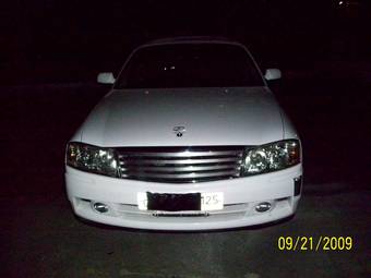 1999 Nissan Gloria Pictures