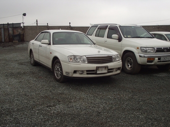 2000 Nissan Gloria