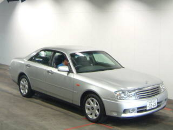2000 Nissan Gloria