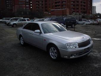 2000 Nissan Gloria