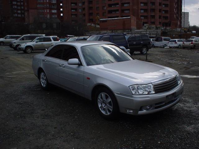 2000 Nissan Gloria
