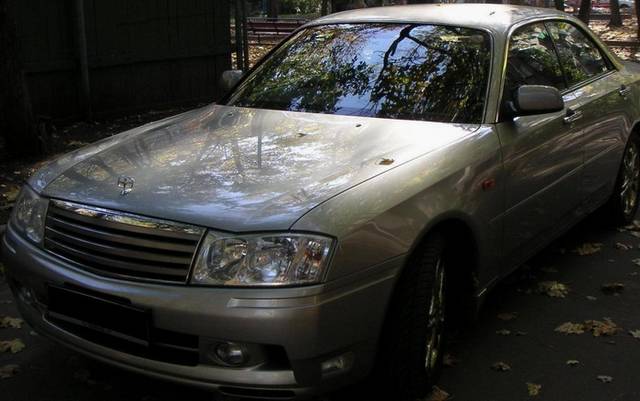 2000 Nissan Gloria
