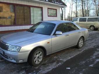 2000 Nissan Gloria