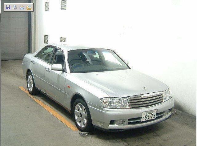 2000 Nissan Gloria