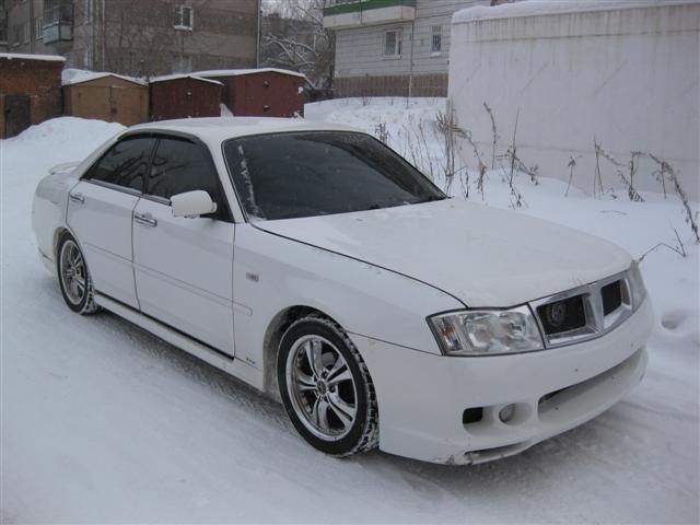 2000 Nissan Gloria