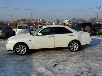 2000 Nissan Gloria Pictures