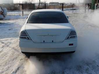 2000 Nissan Gloria Pictures
