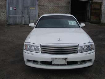 2000 Nissan Gloria Photos
