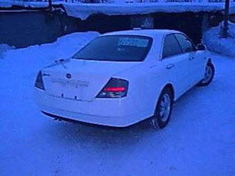 2000 Nissan Gloria Pictures