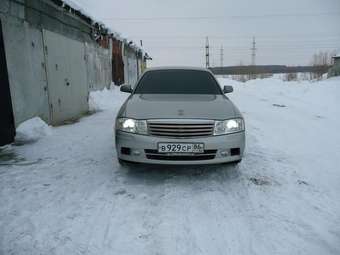 2000 Nissan Gloria Photos