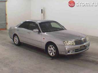 2000 Nissan Gloria Pictures