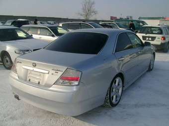 2000 Nissan Gloria Pictures