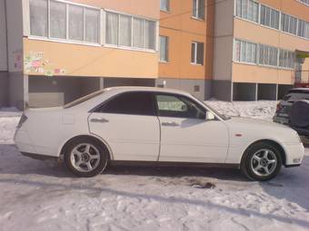 2000 Nissan Gloria Pics