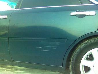 2000 Nissan Gloria Photos