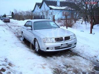 2000 Nissan Gloria Pictures