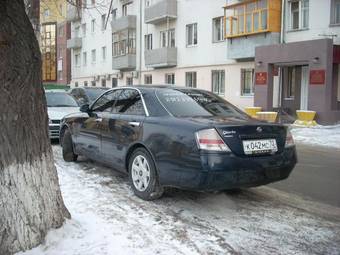 2000 Nissan Gloria Photos