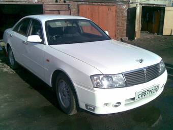 2000 Nissan Gloria Photos