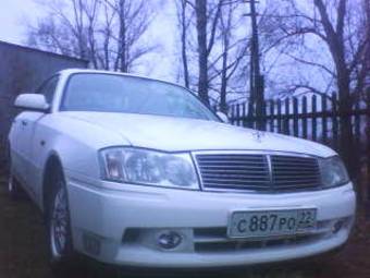 2000 Nissan Gloria Photos