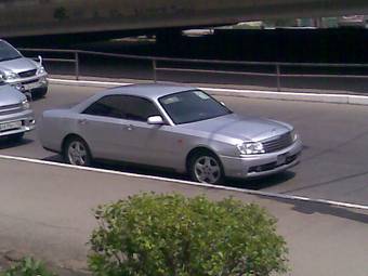 2000 Nissan Gloria Photos