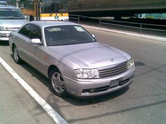 2000 Nissan Gloria Pictures