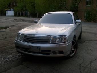 2000 Nissan Gloria Pictures