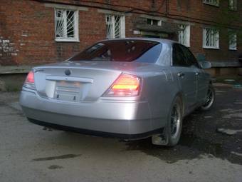 2000 Nissan Gloria Photos