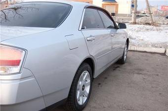 2000 Nissan Gloria Pictures