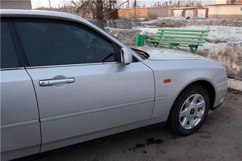 2000 Nissan Gloria Images