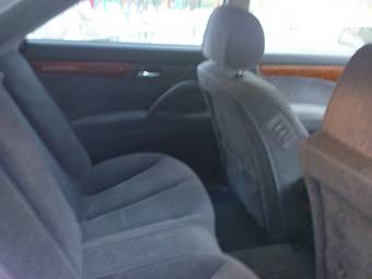 2000 Nissan Gloria Images