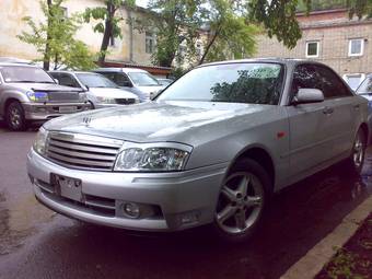 2000 Nissan Gloria Pictures