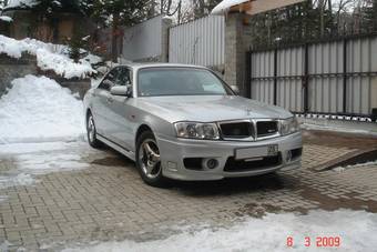 2000 Nissan Gloria Pictures