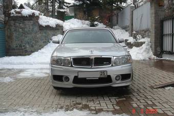 2000 Nissan Gloria Pictures