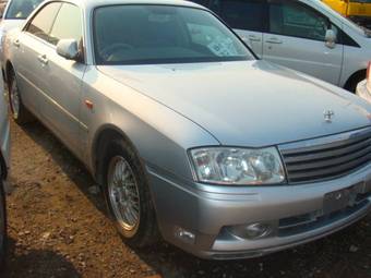 2000 Nissan Gloria Pics